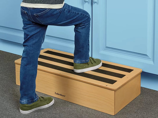 No-Slip Classroom Step Stool - US 5248