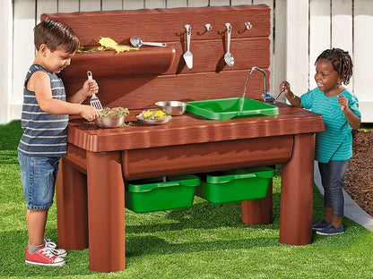 Pump & Play Mud Kitchen - US 8125