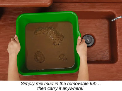 Pump & Play Mud Kitchen - US 8125