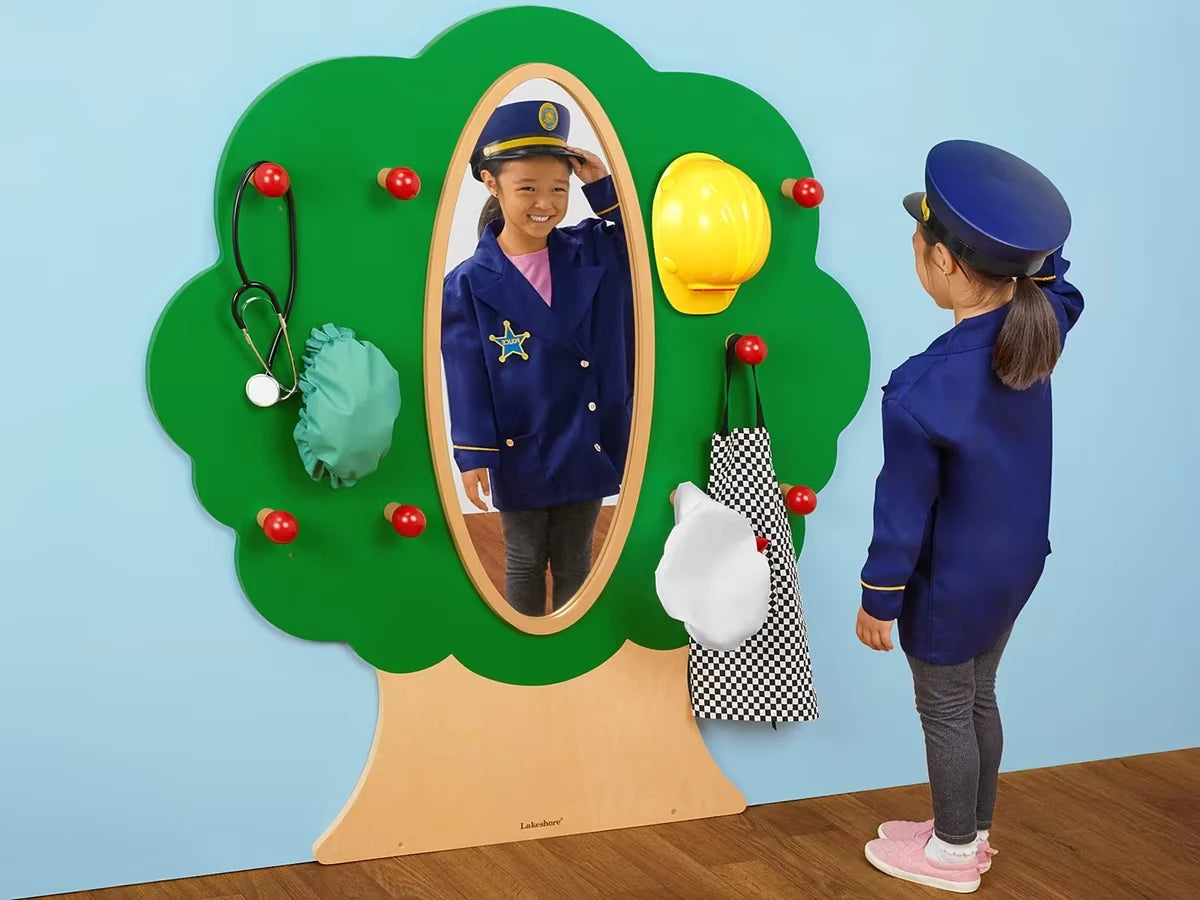Look at Me! Dress-Up Tree - US 4942