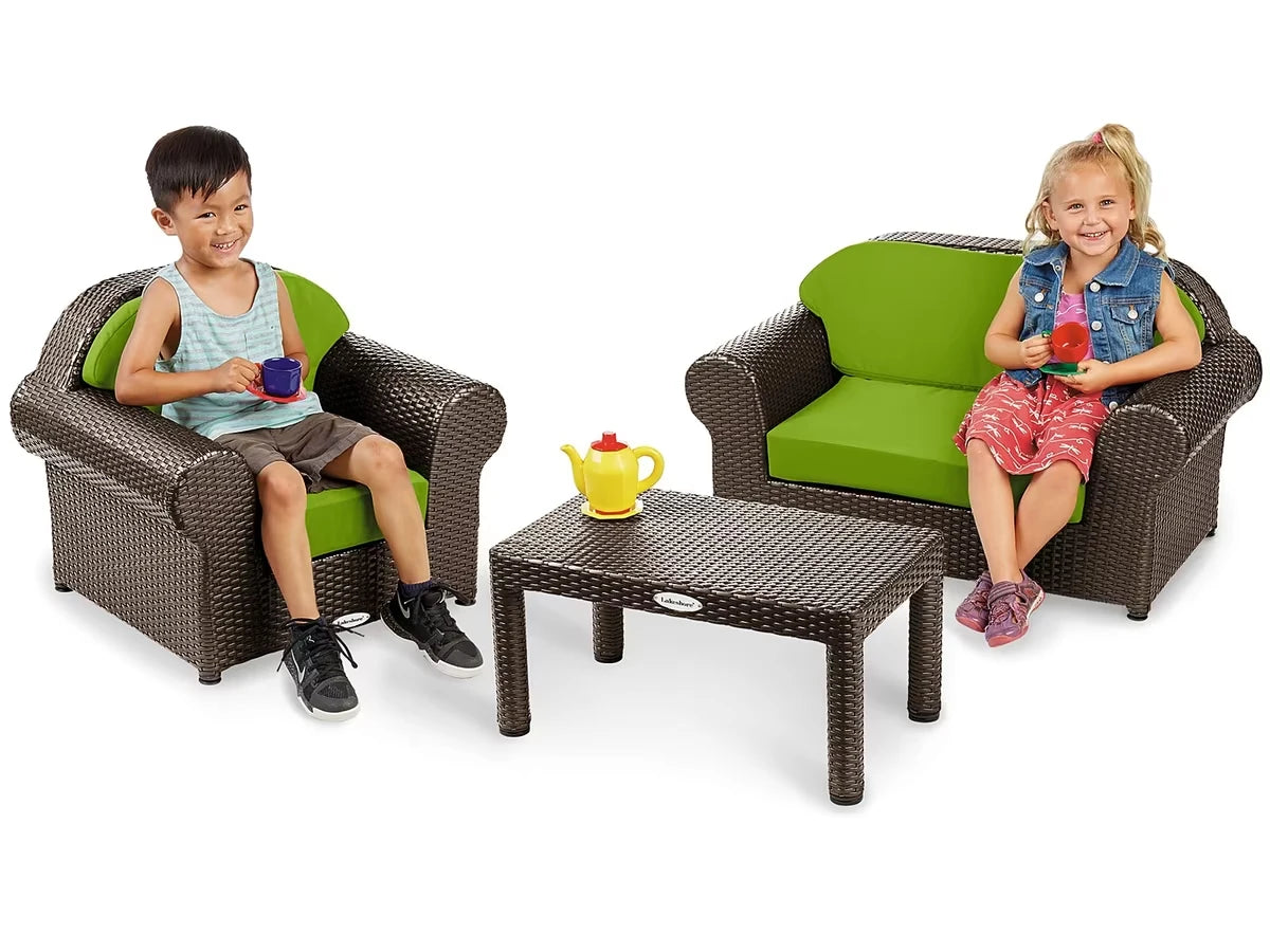 Outdoor Comfy Couch - US 6693
